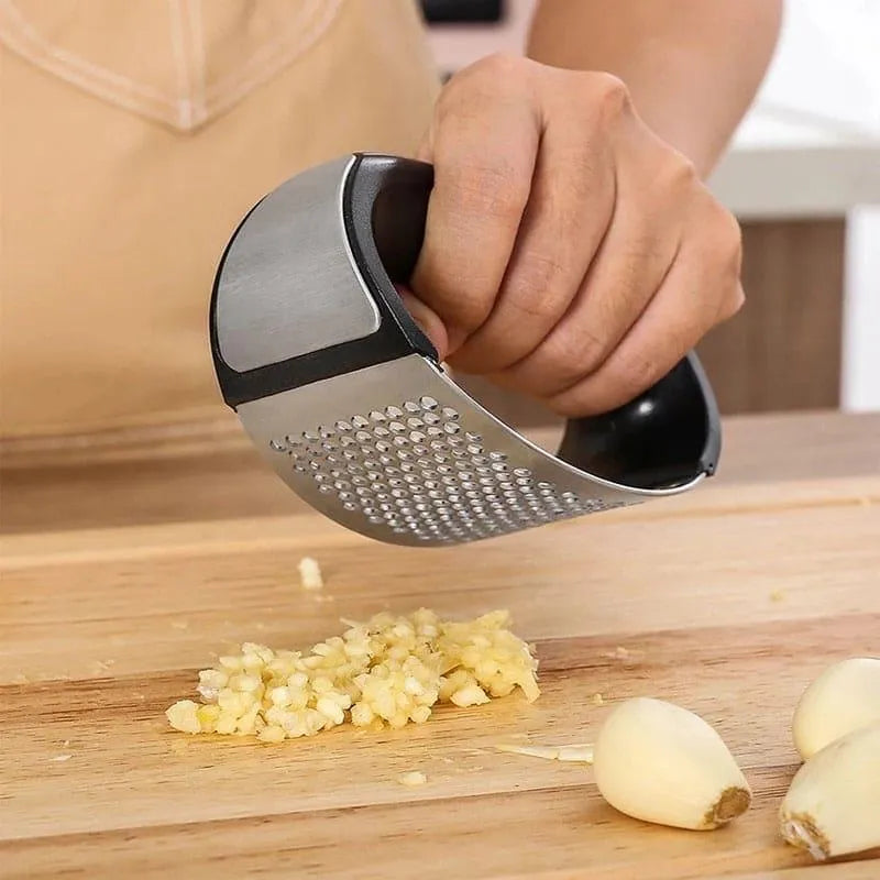 CuraFix Stainless Steel Garlic Rocker Press – Manual Garlic Crusher & Mincer